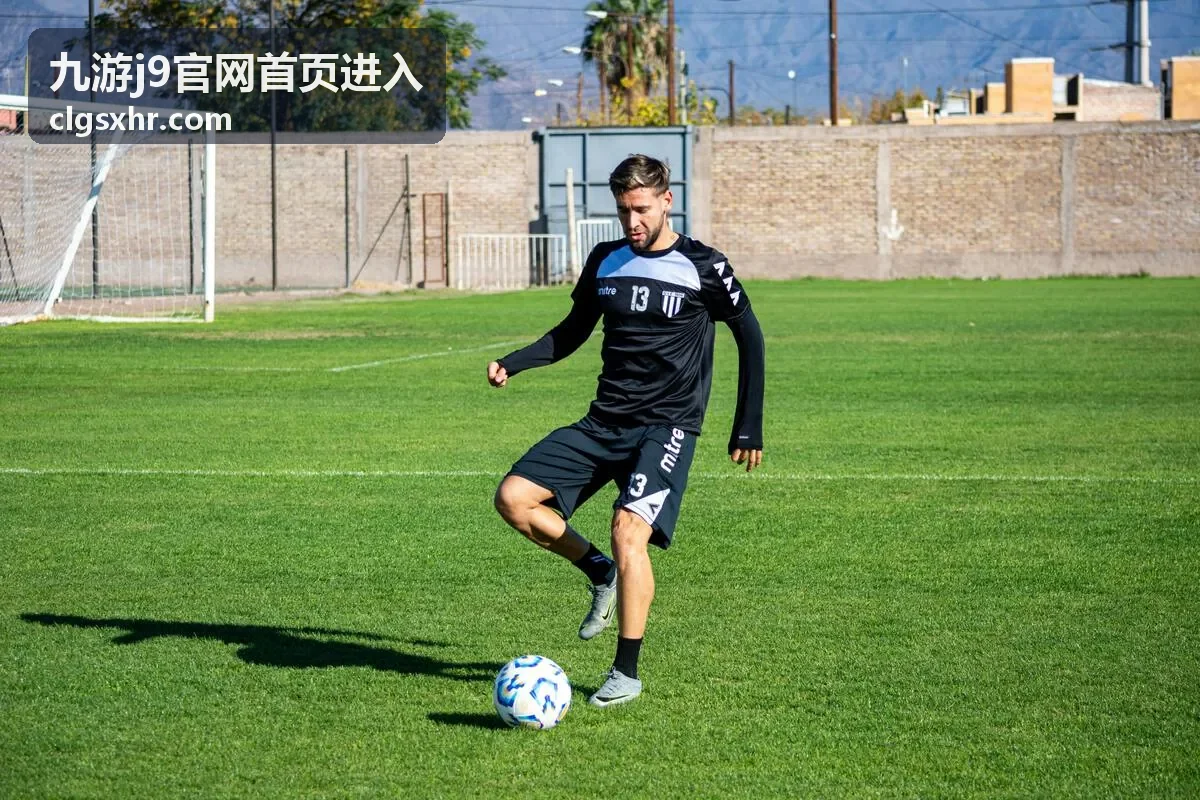 九游j9官网首页进入片库中的家庭剧封面